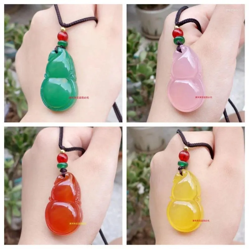 Colliers pendentifs Chalcedony Gourd Red Agate Fu Lu Shou Wholesale Live Broadcast vendra des cadeaux