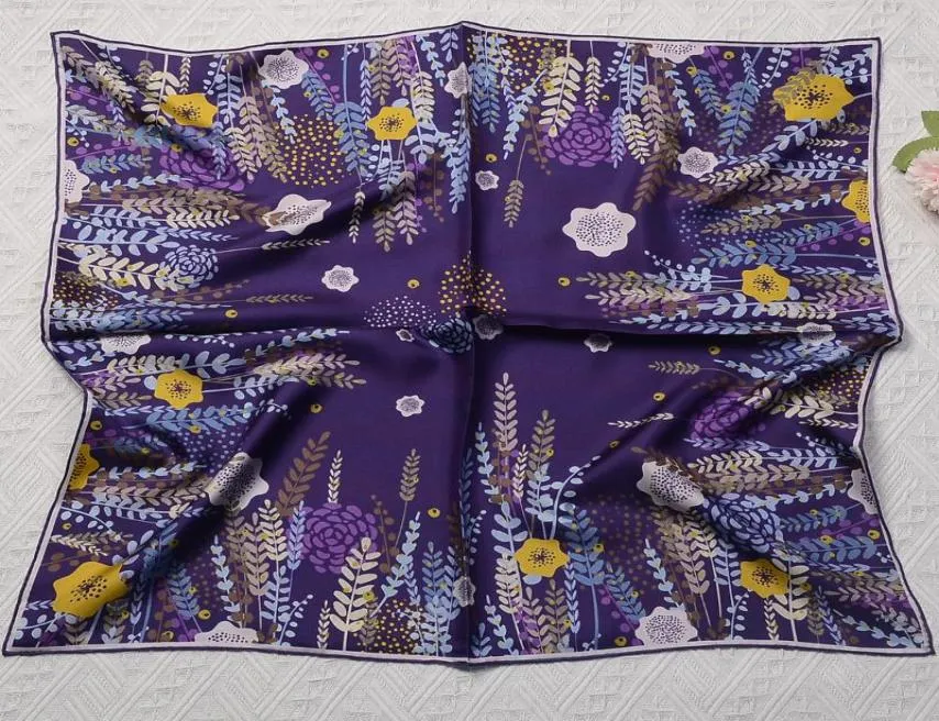 Schals 70 cm lila Lavendel 100 Seidenschal Frauen Square Marke Schal Mode Hijab Bandana Foulard Handrollte Ränder Neckerchief5918094