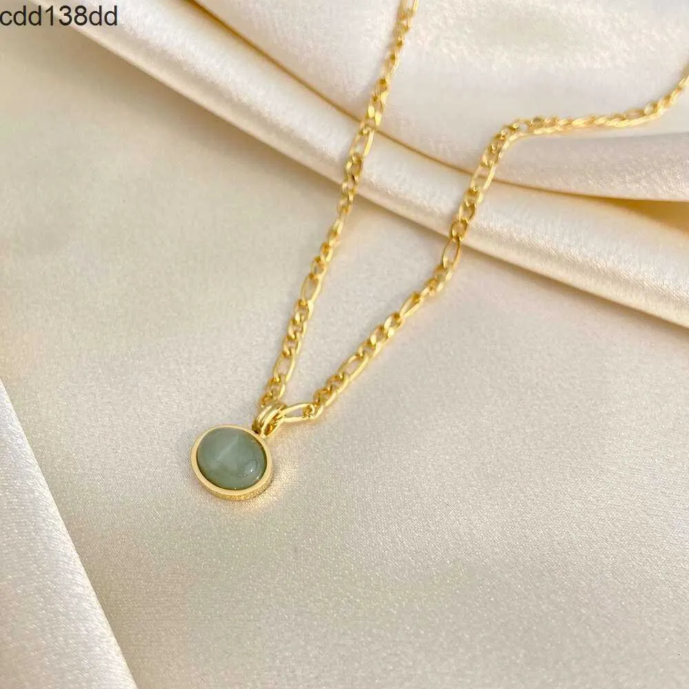 Pendant Necklaces 18K Green Aventurine Jade Round Pendant Figaro Chain Stainless Steel Necklace Earrings Set Vintage Gold Plated Jewelry for Women