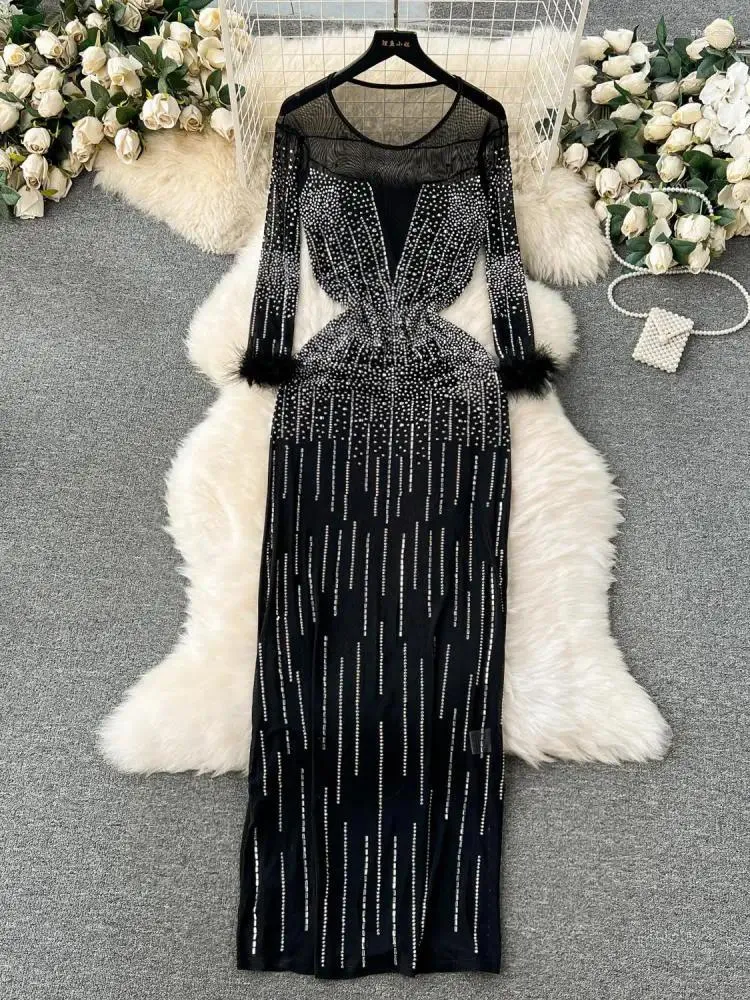 Robes décontractées Femmes Luxury Black Slim Round Coule Diamond Diamant Long Manue Robe Mesh Automne Elegant Evening Party Carpet Show Show Costume