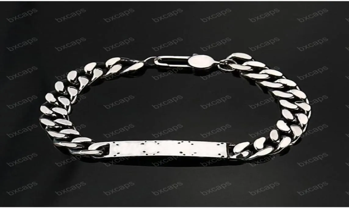 Bracelets de crâne de créateur cool pour femmes hommes Luxurys Designers Bracelet Silver Hip Hop Link Mens G Bracelets pour couple avec boîte D26493194