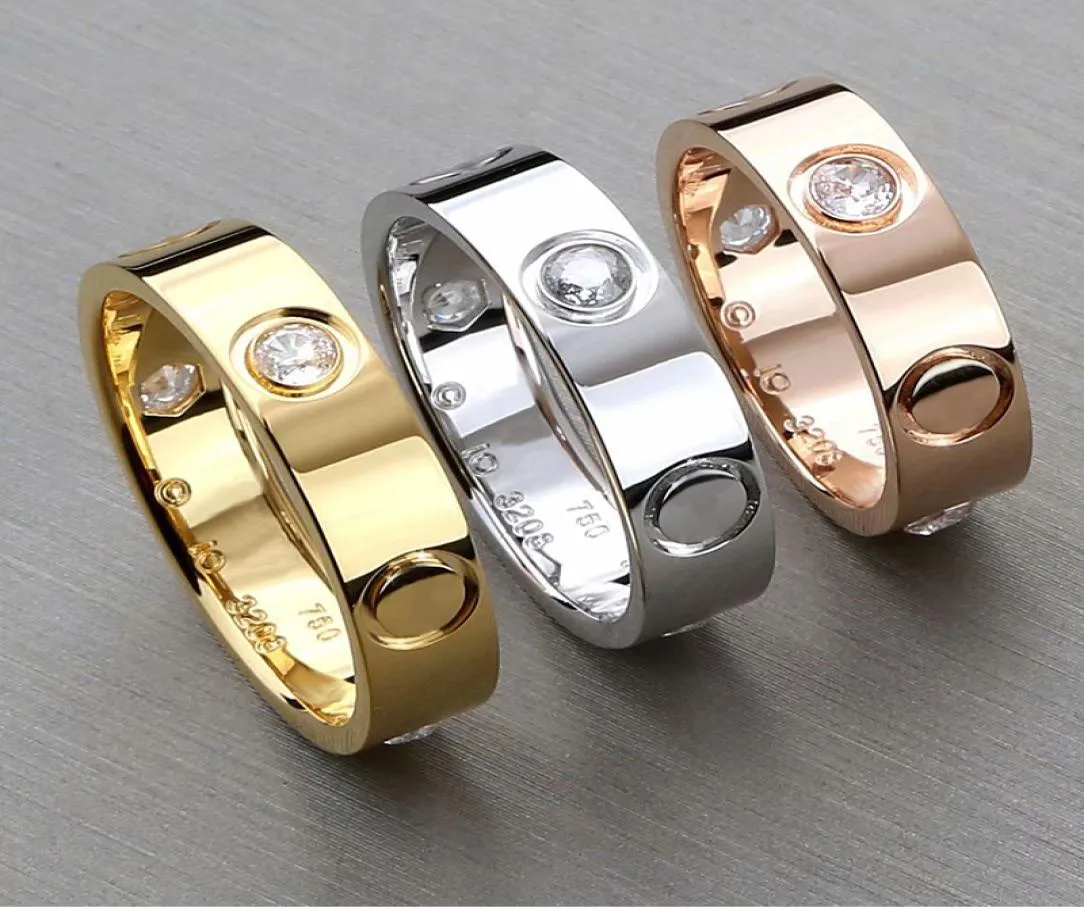 2020 Nuovo classico in acciaio inossidabile Gold Love Gold Couple Ring per le donne Mashion Eternal Zircon Jewelry for Women W2099738