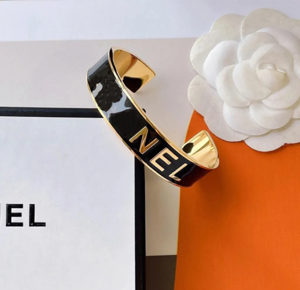 Mode multicolor ou ouvert bracelet de design humanisé réglable charmon rose cadeau de luxe sélectionné.