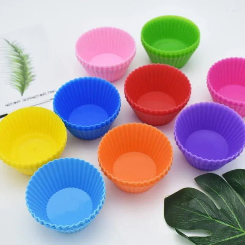 Moldes de cozimento 10pcs/lot silicone bolo xícara de bolo redonda de muffin cupcake molde a cozinha em casa, suprimentos de cozinha de decoração ferramentas de decoração