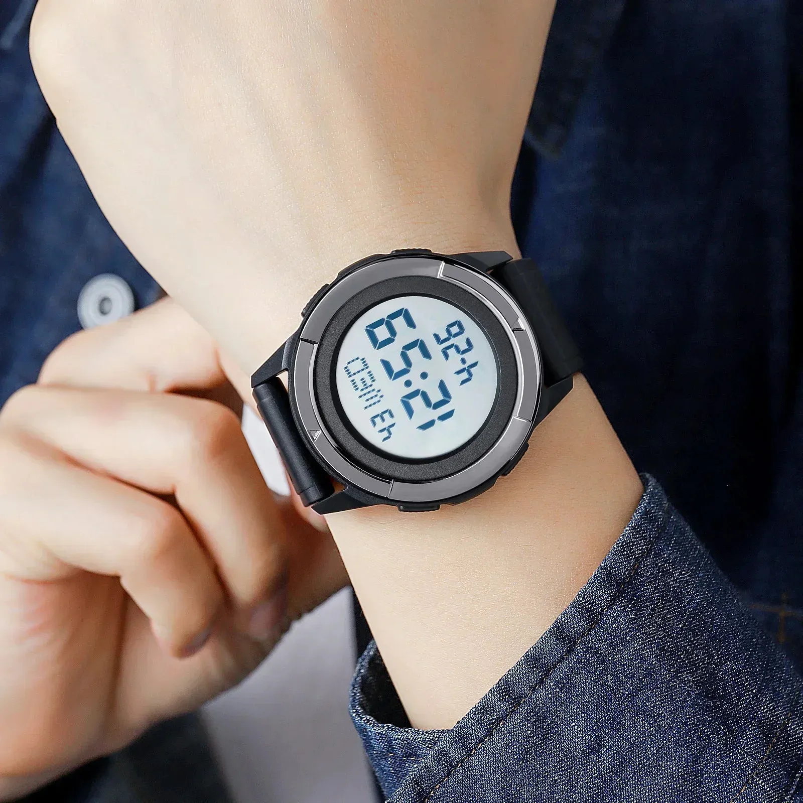 Skmei watch 5atm deals