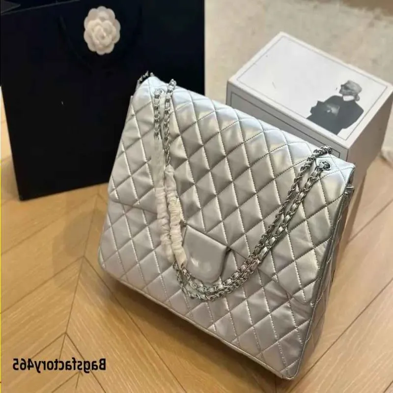 Bolsas de designer de crossbody Bag de bolsa de compras de luxo com bolsas de diamante Flip Flip Purses Designer Woman Bolsa Tampa de grande capacidade D SGKJ