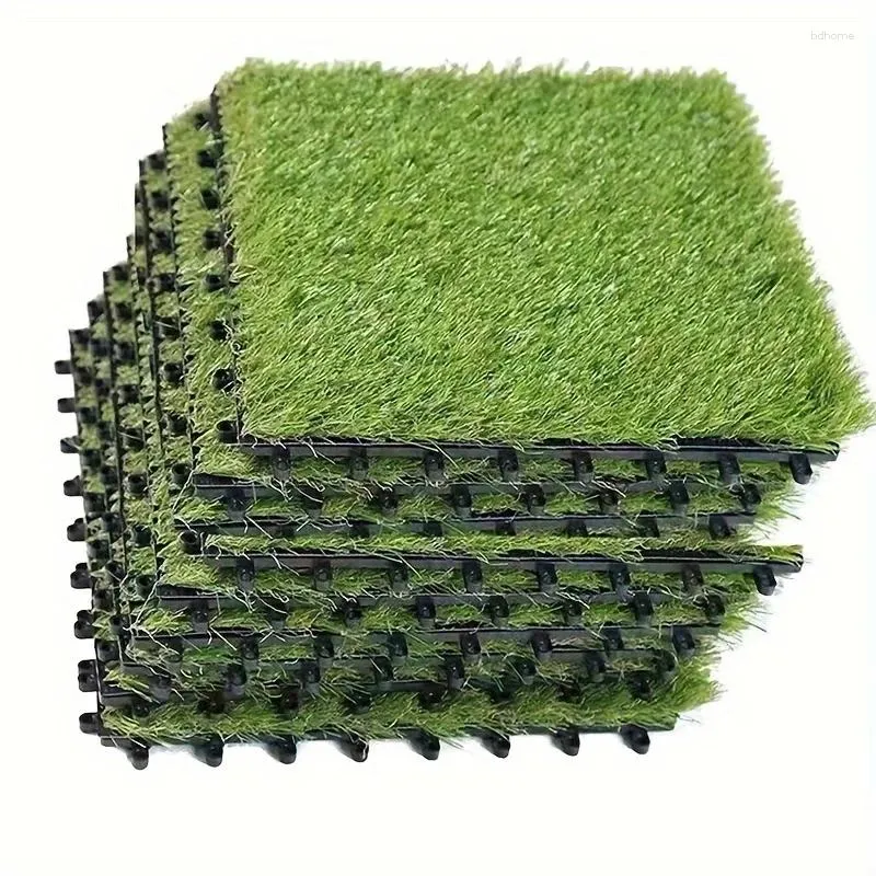 装飾的な花10pcs人工芝生芝タイルインターロッキングシステム庭の装飾に最適なバルコニーペットマットにぴったりのDIYデザイン