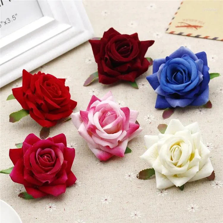 Dekorative Blumen 10pcs 5cm Simulation Flanellelette künstlicher Seidenblumkopf Rose für Hochzeitdekoration DIY Schuhe Hüte Kranzmaterialien