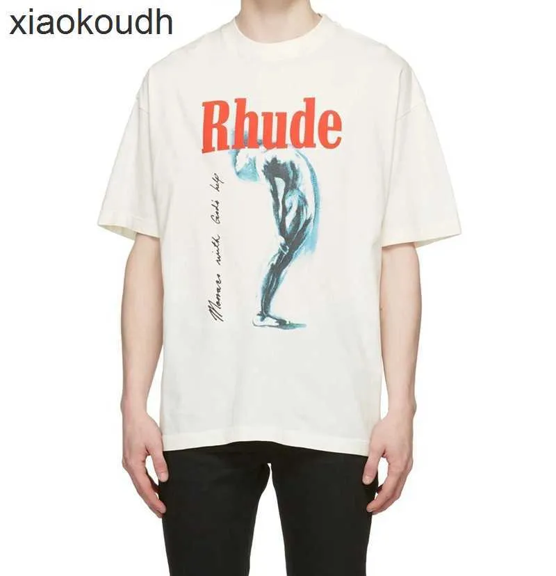 Rhude High End Designer T-Shirts, Gold Mens ile Modaya Modaya Uygun Yuvarlak Yuvarlak Boyun Pamuklu Kısa Kollu Tişört 1: 1 Orijinal Etiket