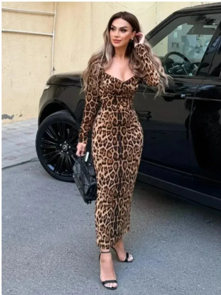 2024 Elegante schouderpaded luipaard Printd maxi jurk vrouwen o nek lange mouw hoge taille bodycon robe chic feestvestidos 240426