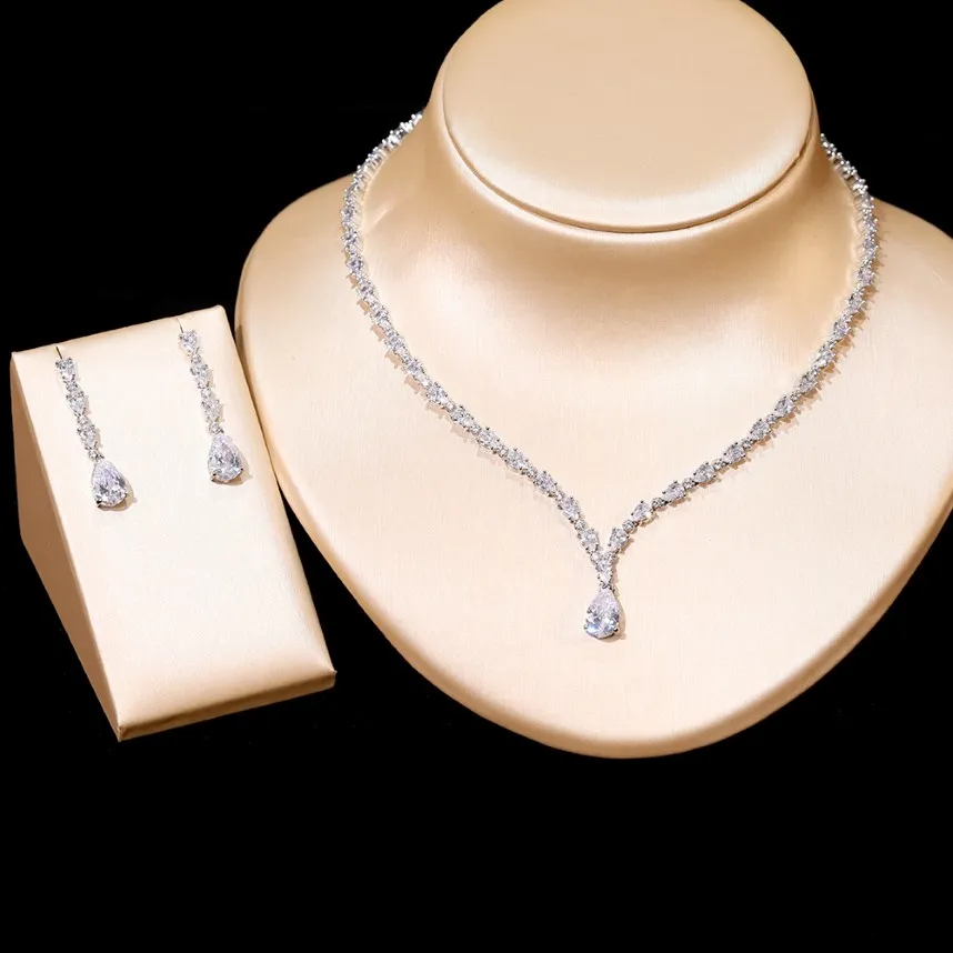 Luksusowe 3 style olśniewające sześcienne cyrkonia szyjka ślubna woda kropla kolczyki 2 -częściowy zestaw biżuterii dla odzieży damskiej