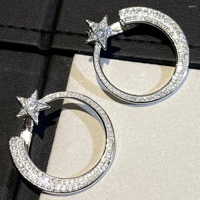 Hoopörhängen Anpassad solid 18K White Gold Women Star Circle Push Earring Back Moissanite Diamonds Wedding Engagement Anniversary