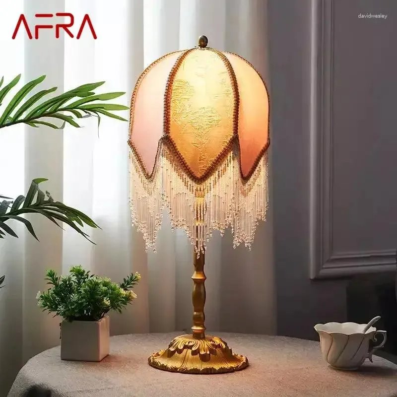 Lampes de table afra French Tassels lampe American Retro Living Room Bedroom Villa Européen Pastoral Creative Desk Light