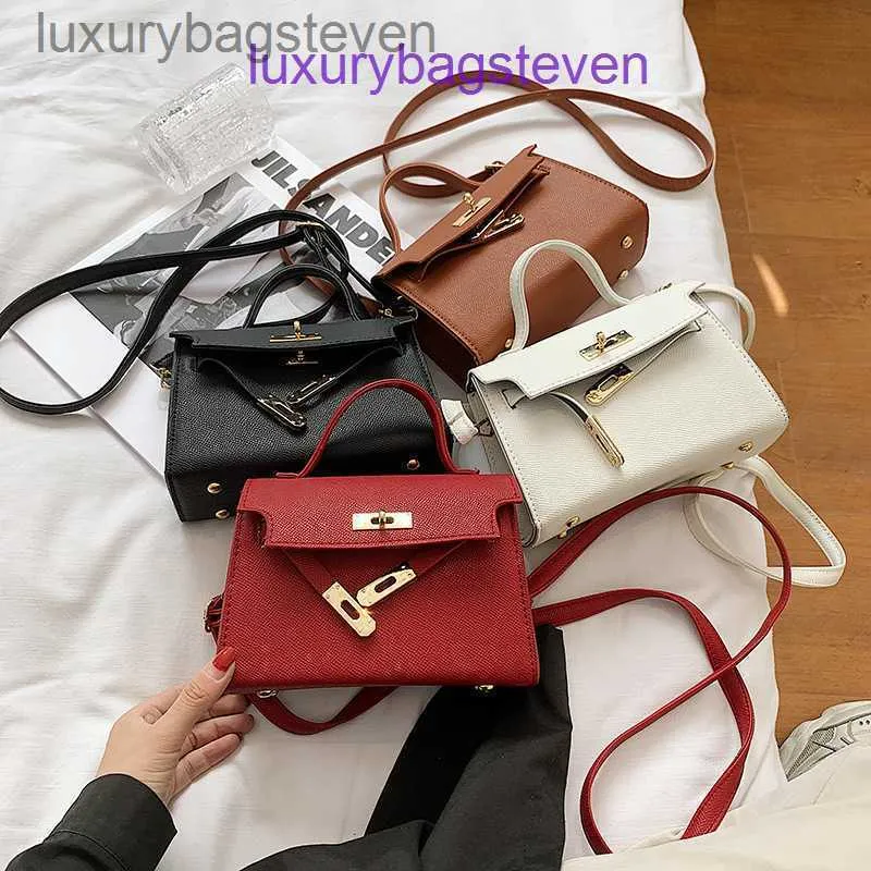 Luxury Hremms Kelyys Soft Leather Designer Handle Bags Crossbody Handväska med känsla av lyxig utsökt mode Nya trendiga koreanska har riktig logotyp