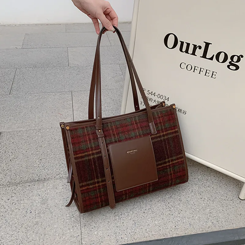 Vintage Travel Bag Luxury Brand Trending Tote Purses For Women With Large Capacity And Personalized Makeup Design For Women From Musesbag 42.46 DHgate.Com
