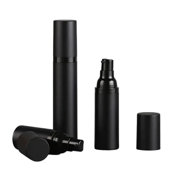 15 ml 30ml 50ml Botellas de embalaje de plástico negro Bottado de la loción sin aire Contenedor de la bomba de vacunas Proyectores de botella cosmética para el logotipo de la custome de cosméticos