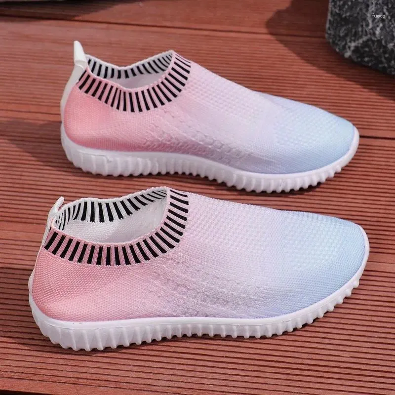 Casual Shoes Kvinnor Fashion Wear Resistant Non-Slip Breattable Outdoors Lightweight Female Sports Sneakers Stor storlek 35-44