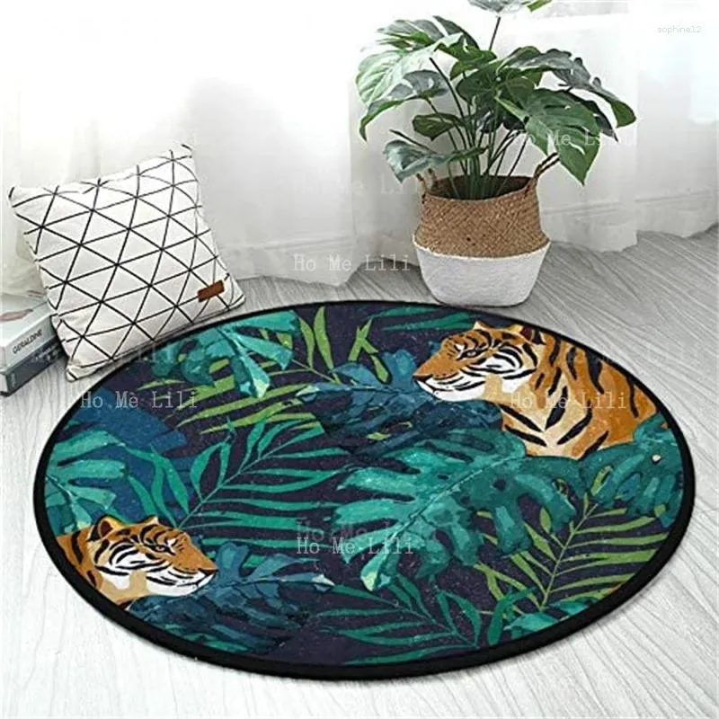 Tapetes folhas de palmeira exóticas e dois tigres da Ásia intercalam animais tropicais redondos de flanela tapetes de piso verde escuro cor de carpete decoração