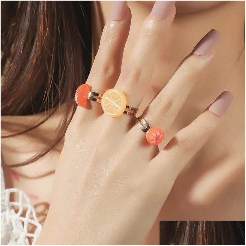 Anneaux de bande 3 PCS / Set Fruit Fruit Orange Lemon Resin en plastique pour femmes cadeaux Gold Color Metal Rague d'ouverture réglable Bijoux Dr Dhwb6