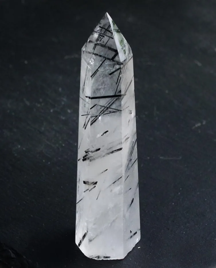 Natural Rare Black Tourmaline Crystal Point Colonne hexagonale Ornement minéral Réparation magique Purrise Bouche Decoration Home Decoration 4074674