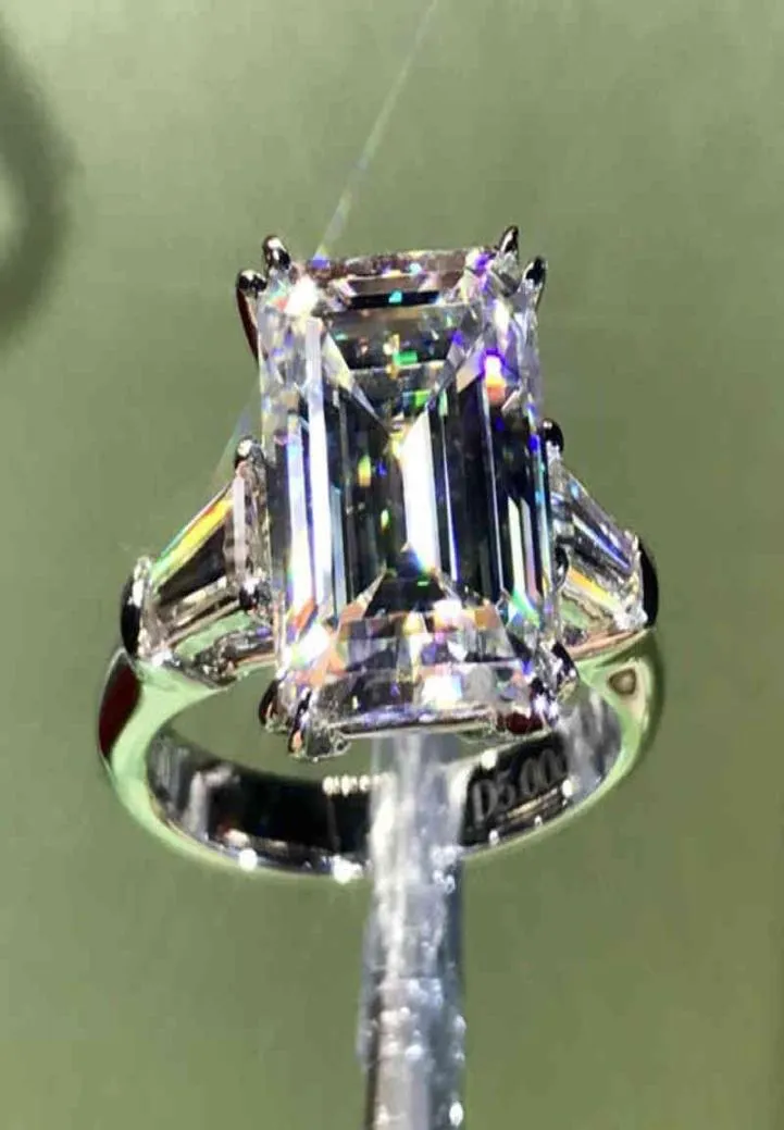 Luxury Emerald Cut 4CT Lab Lab Diamond Ring 100 Original 925 STERLING SIGNEGEG FAMING BALANS DE MARIAGE POUR FEMMES BIELRIE DE BRIDAL3538010