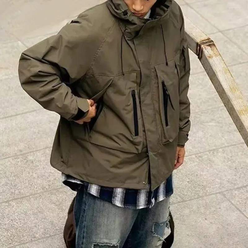 メンズジャケット2024秋冬の韓国の日本の屋外機能防水マルチポケットフード付き男性品質カーゴコートY2Kカジュアルメン