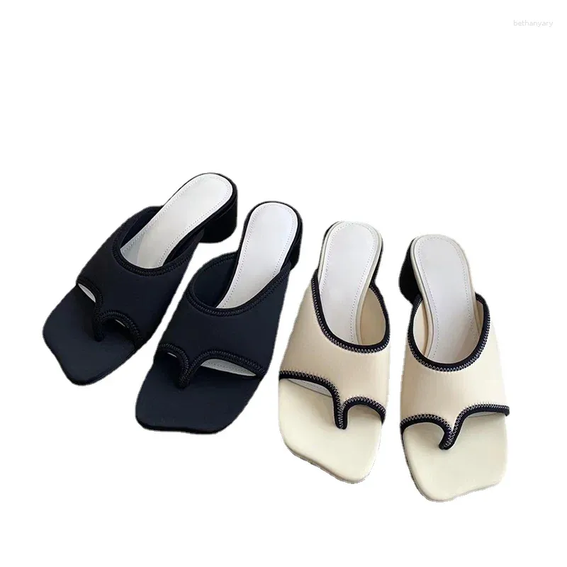 Chaussures décontractées ioo- usure extérieure en cuir ouvert en cuir élastique Satin supérieur Clip carré tête à talon moyen pantoufles