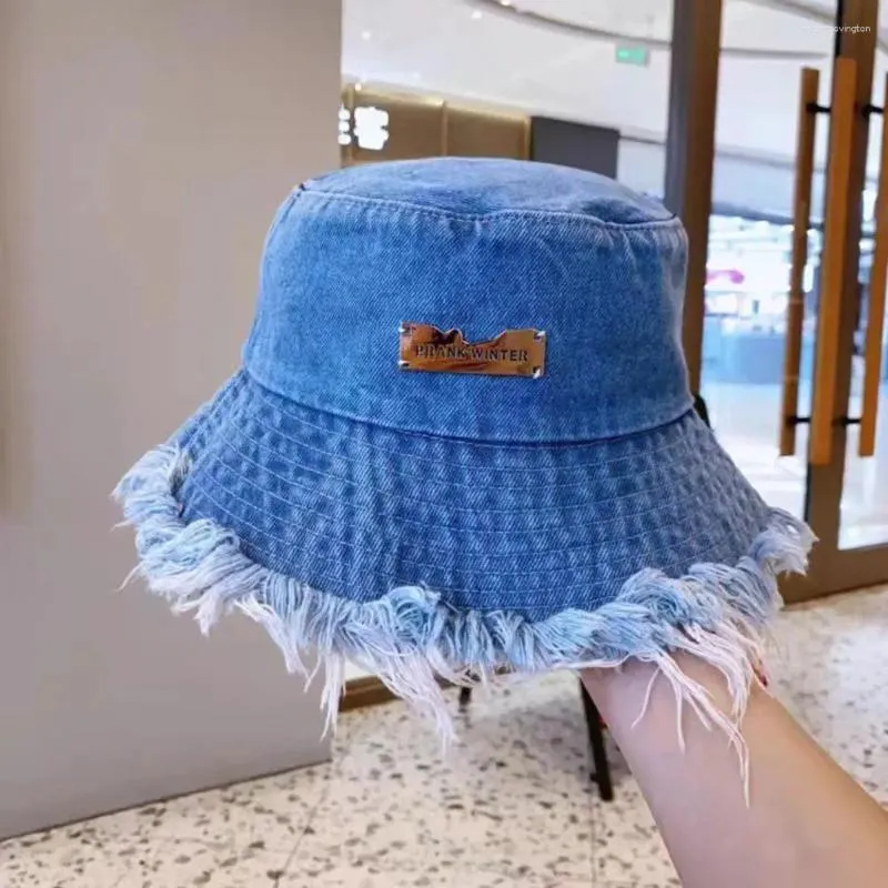 Bérets Femmes Summer Summer Eleging Disted Denim Bucket with Brim Anti-UV Protection for Fashionable Sun Cap Randing