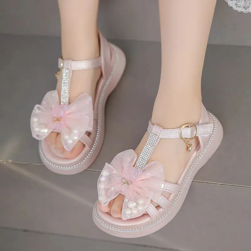 Girls Sandals Cute Bear Pearls 2023 Simple Kids Shoes Breathable Children Mary Jane For Party Wedding Shows Nonslip 240426