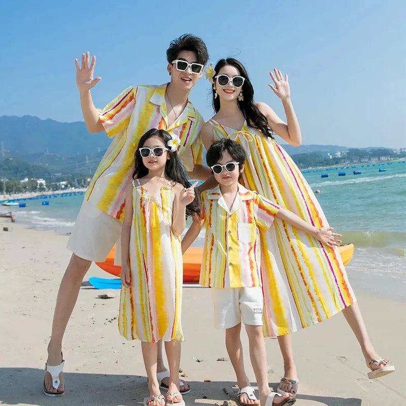 Bohemian Off Shoulder Beach Outfit For Family Mom And Daughter Beach Shirts For Women And Shorts Set For Summer Holidays 240507 From Pong07 16.76 DHgate.Com
