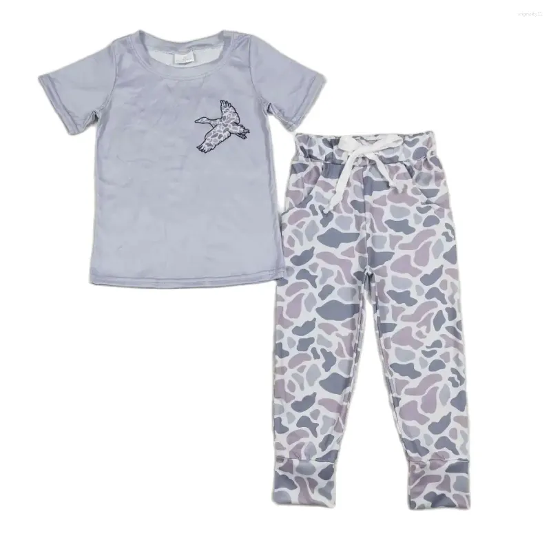 Set di abbigliamento bambini all'ingrosso bambini a maniche corte grigie camicia anatra per bambini pantaloni tascabili pantaloni da tasca per bambini