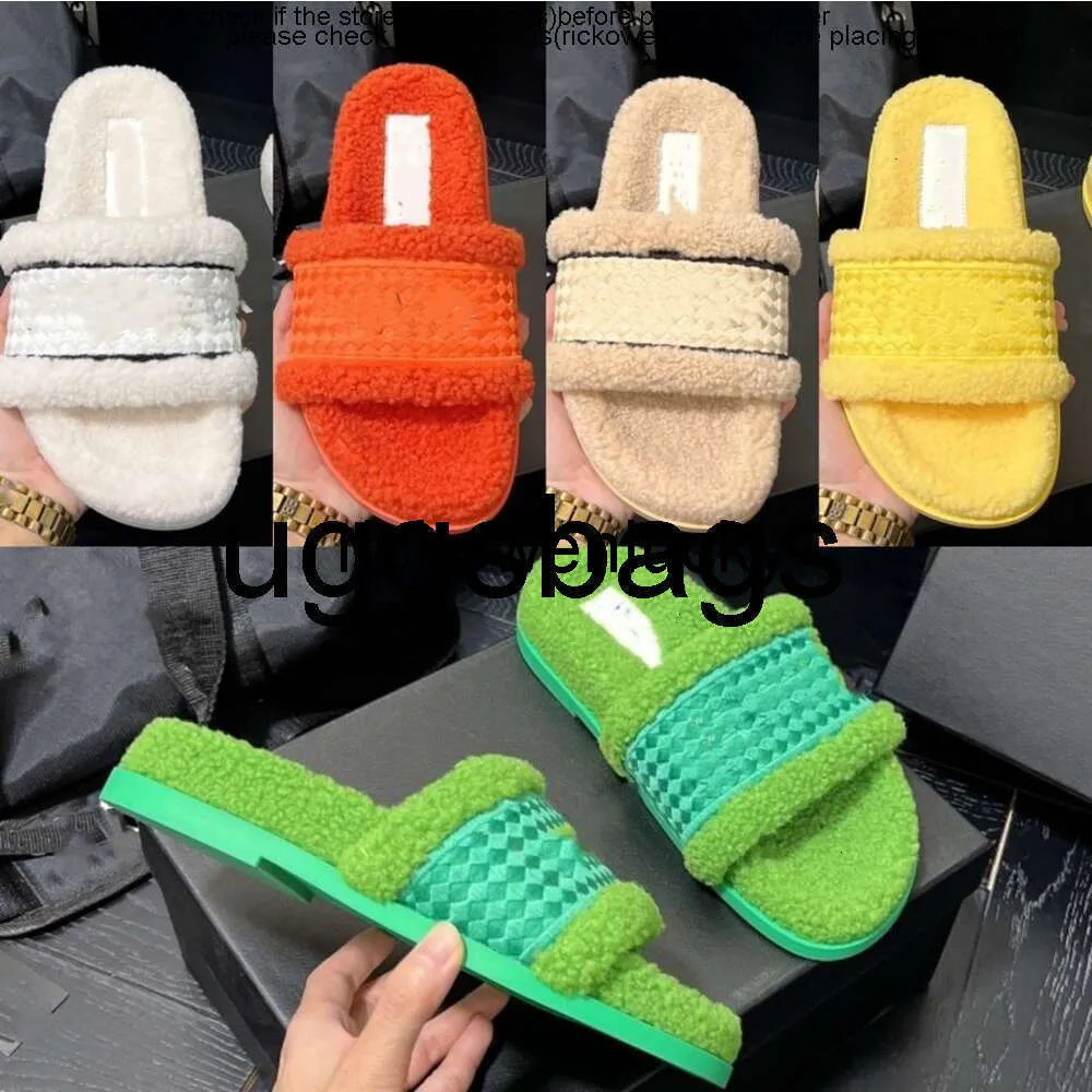 Chanells Shoe Chanelity Slipper Designer Top Shoes Quality Luxury Women Sheapa Päls Slide Braid Brodery Winter Wool Slider Fluffy Furry Warm Letters Sandaler Fuzz