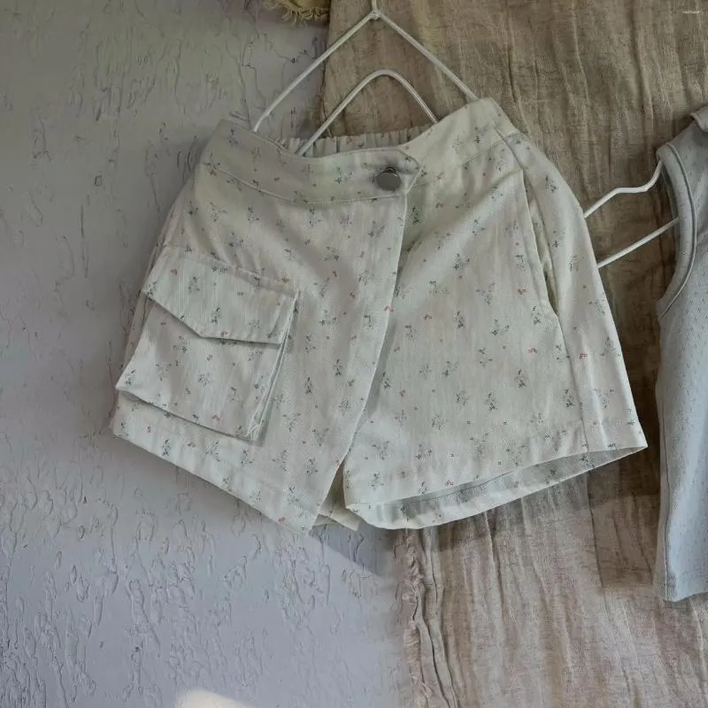Pantalon de style coréen vêtements pour enfants 2024 pantalon de filles d'été avec poches tridimensionnelles en coton floral mignon short décontracté