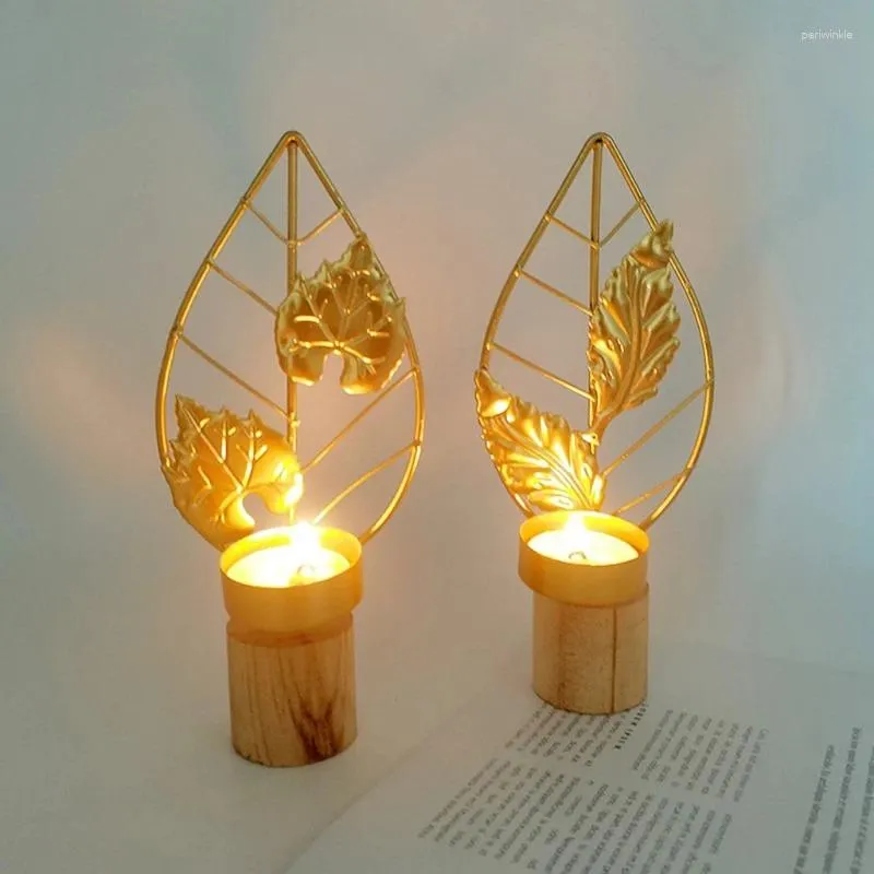 Candele T84E Golden European European Tree Leaf Porta foglia semplice Simpulla in metallo piatto Ornamento centrale per arredamento per la casa per matrimoni