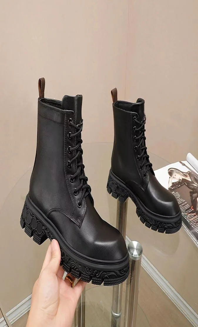 Martin Boots Winter Women039s سميكة الوحيدة السوداء للجلد الأزياء متعددة الاستخدامات مصممة فاخرة الأحذية الحجم 35411235466