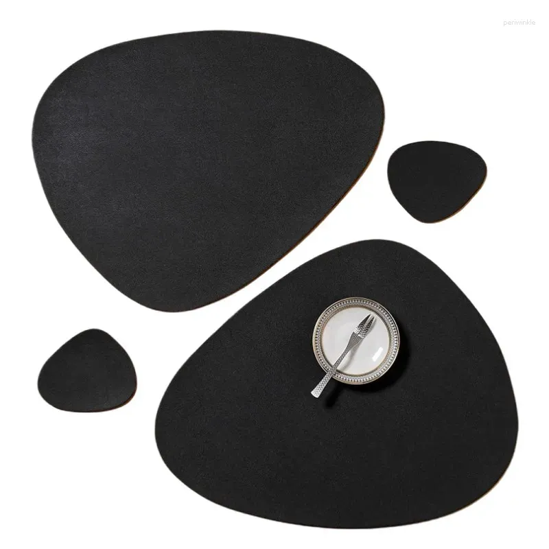 Maty stołowe inyahome opakowanie 2 owalnego okrągłego trójkąta faux skórzane podkładki i podstawki ustawiają czarną elegancką podkładkę na imprezy kuchnia
