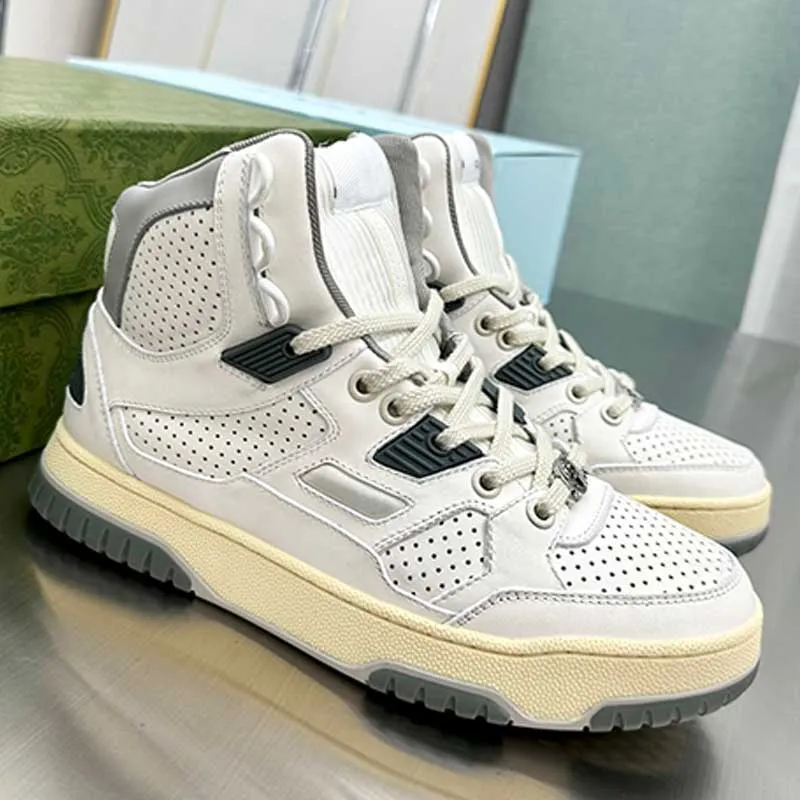 Merkontwerper dames sportschoenen modieuze high top casual schoenen ademende lederen veter omhoog bovenste rubber zool dames sneakers outdoor wandel basketbal schoenen