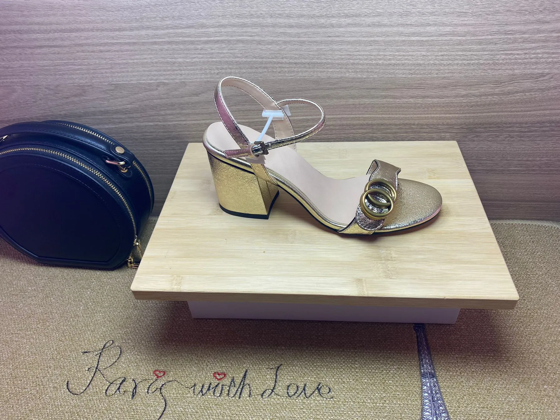 Bulk Designer Leather High Heeled Chunky Heel Sandals With Metal Belt Buckle For Women Perfect For Dance And Dressy Occasions Available In Large Sizes 34 42 With Box At Only 52.77 DHgate.Com