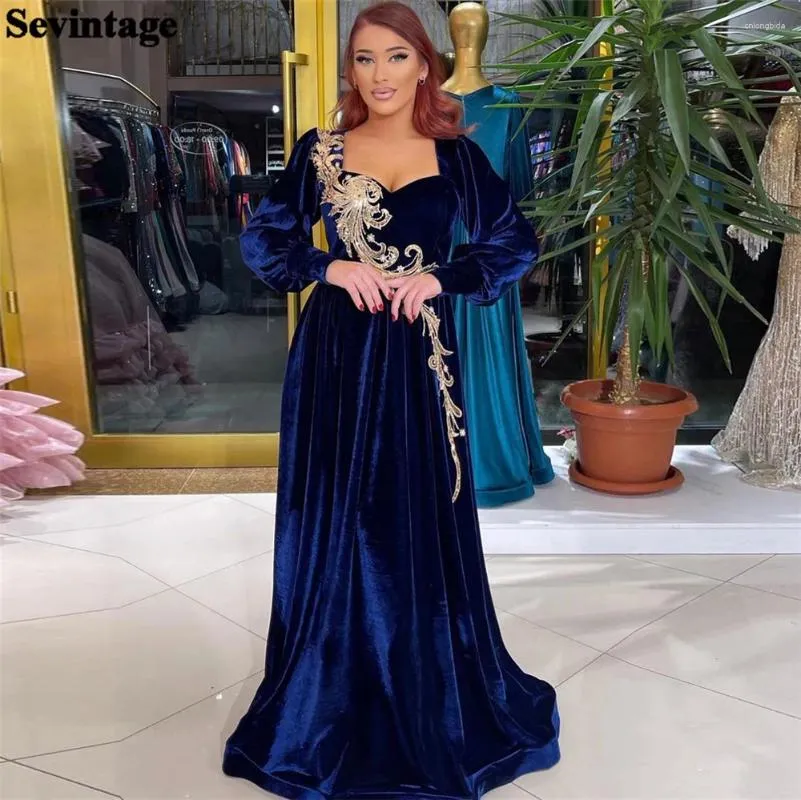 Abiti per feste Sevintage Vintage Navy Blue Velvet Serma Sirena Square Collar a maniche lunghe Appliques abiti da ballo per algerini 2024