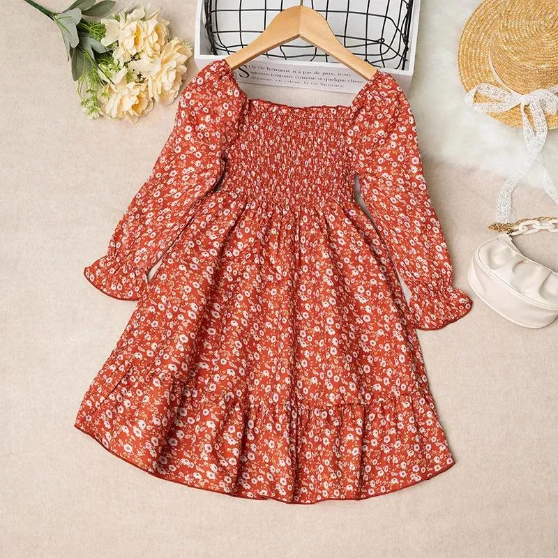 Vestidos femininos vestidos crianças meninas 4-7 anos de manga floral de floral vermelho para o pequeno estilo coreano Casual Facation Pastoral