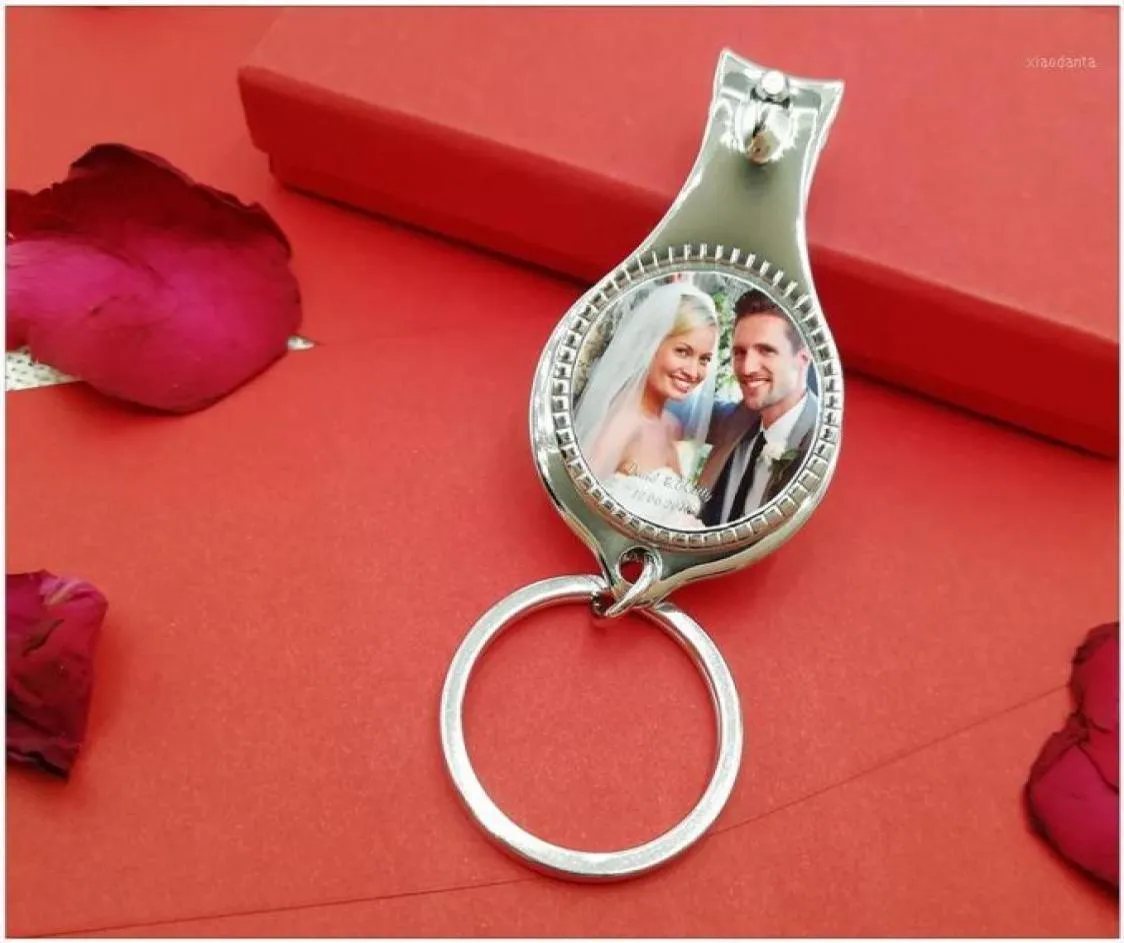 Wedding Bottle Opener Keychain 2in1 Beeropener Can Personalise Wedding Favor cadeaus Wijnopener Keychain Nail Clippers6593157