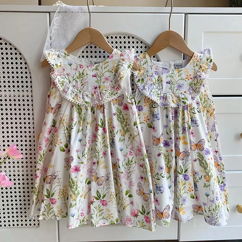 Mädchenkleider Sommermädchenkleid mit gekräuselten Kanten und floralen Mustern bedruckter Baumwollstoff lose ärmellose Weste