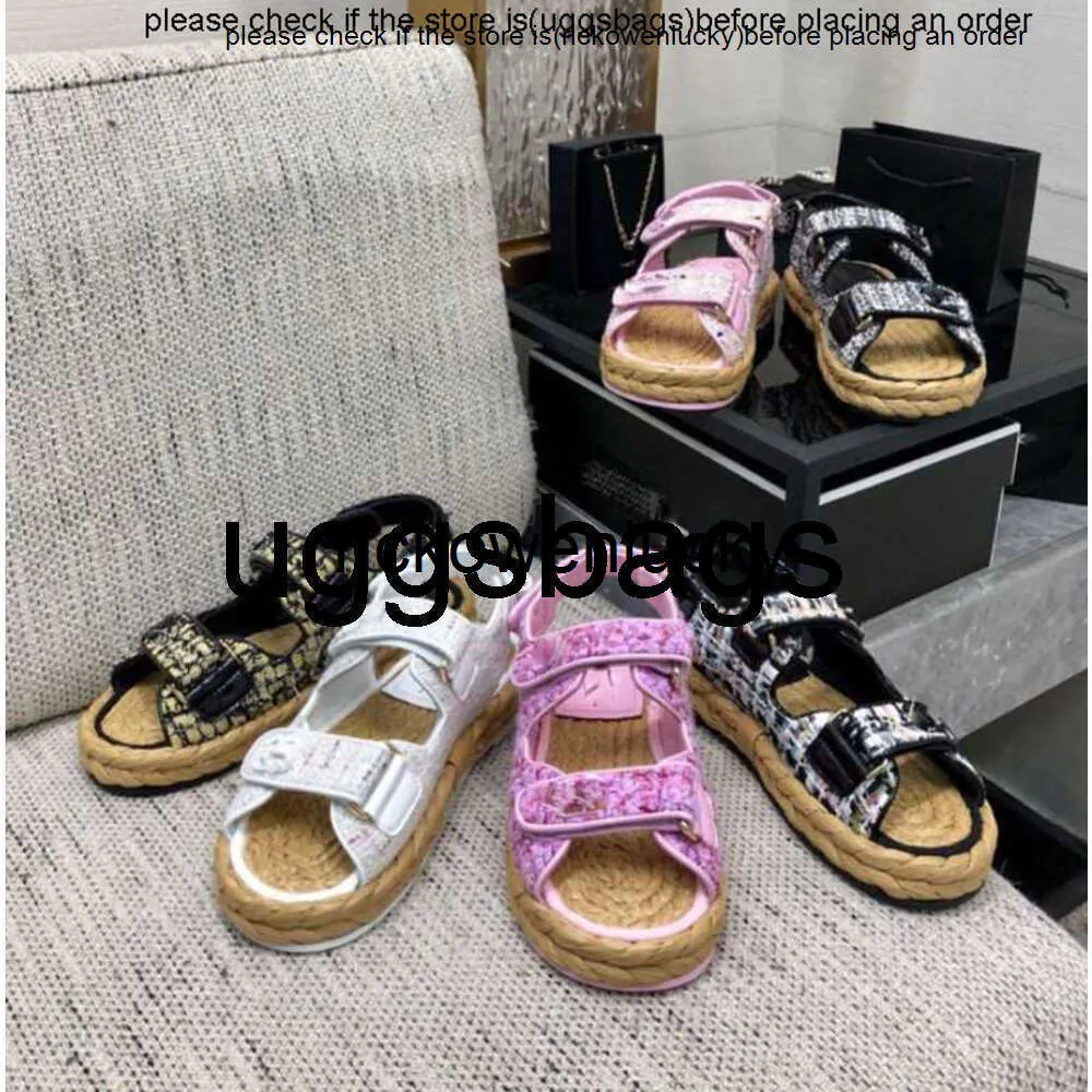 Chanells shoe Channel Buckle c Raffia Interlocking Sandal Mule Slides Ankle Strap Flat Teva Dad Sandals Tweed Platform Espadrilles Wedge Slingbacks
