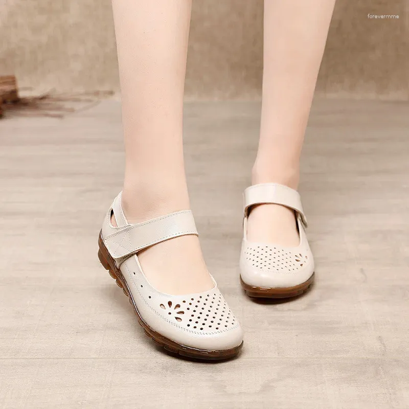 Casual Shoes Middle Aged Mom's Soft Sole Women's Comfortable Genuine Leather Cow Tendon Bottom Hollow Flat Sandals