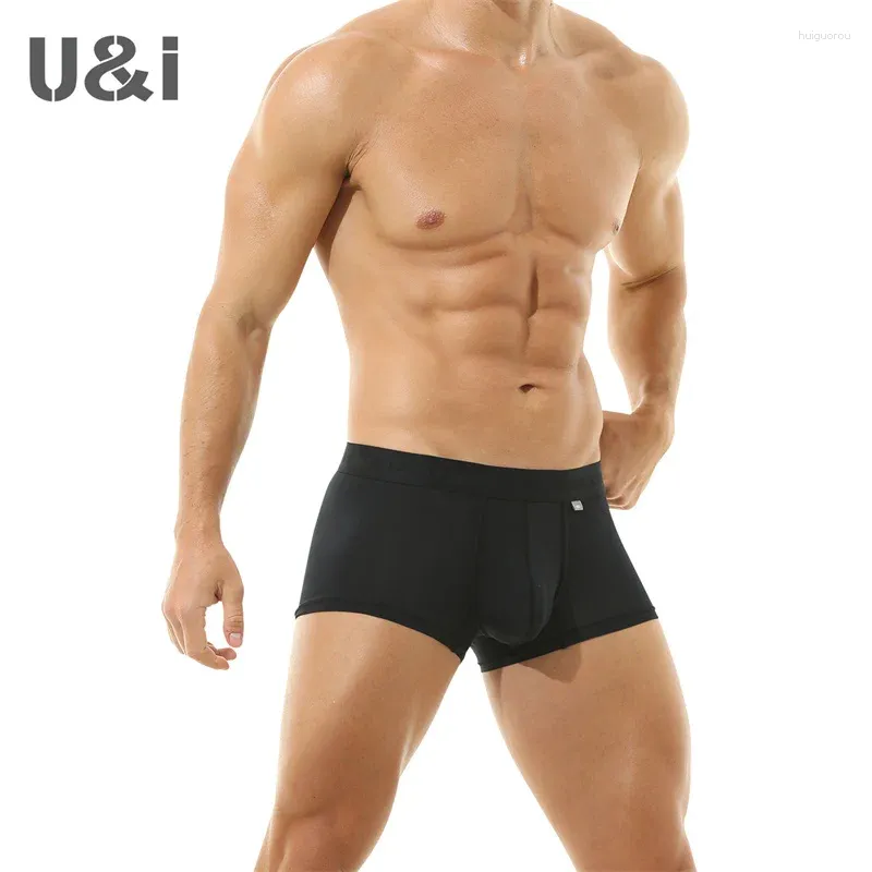 Sous-pants UI Sous-vêtements Boxer Men Boxer mince Nylon Tendy Simple Personnalité Mid-Waist respirant U-Convex 3D grand sac à quatre coins