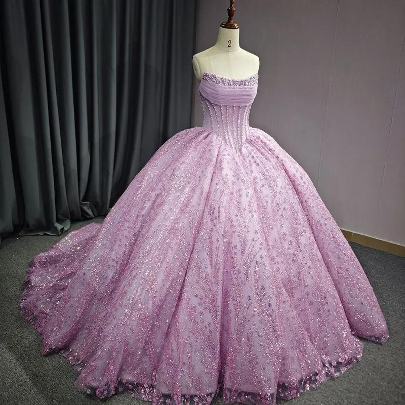 Luxury Lilac Off the épaule Quinceanera robe à paillettes Perles Pearls Prom Birthday Robe Robe Ball 16 Viens de train de balayage de 15 anos