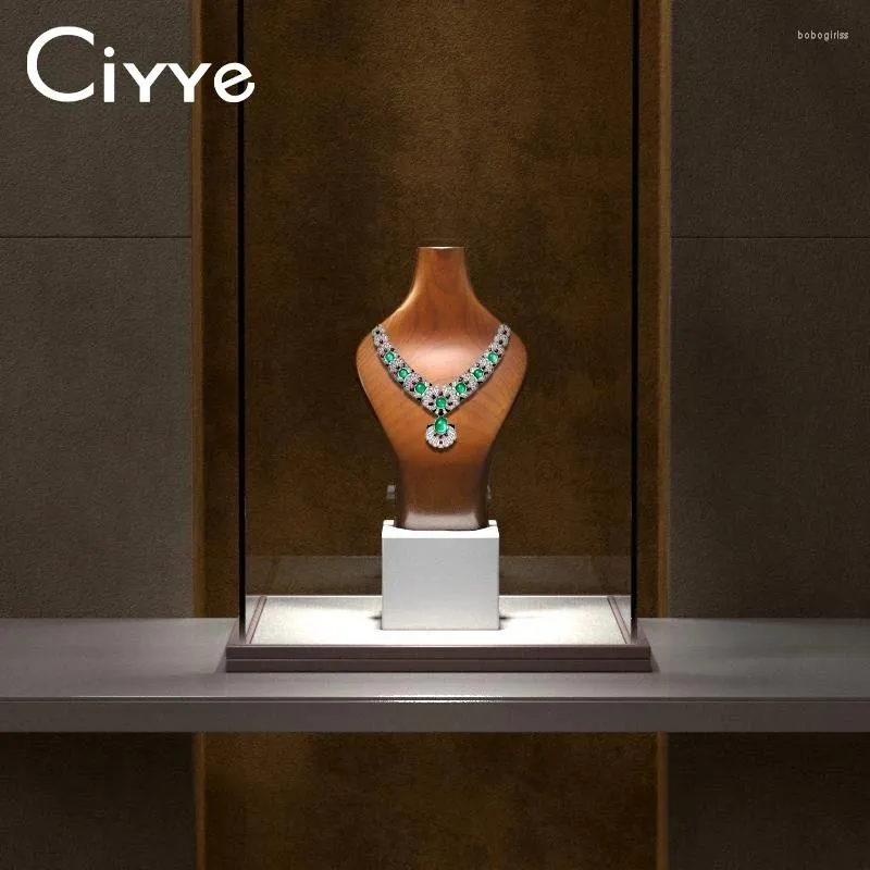Plaques décoratives Ciyye Collier de portrait en bois massif présente support bijoux de bijoux