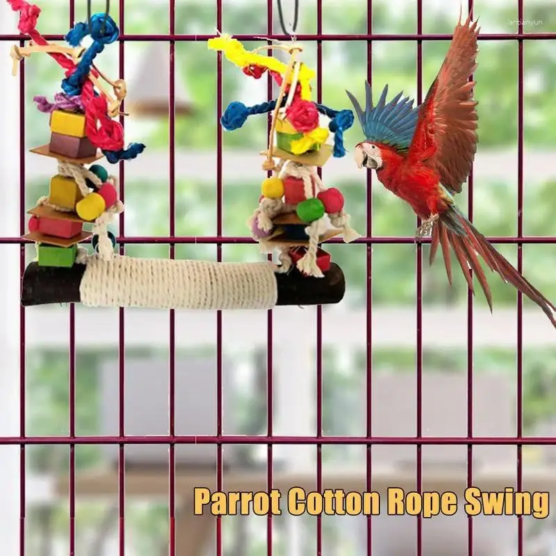 Altri giocattoli a gabbia per uccelli piccoli pappagalli oscillazioni che masticavano un bastone colorato in legno naturale con perline per uccelli