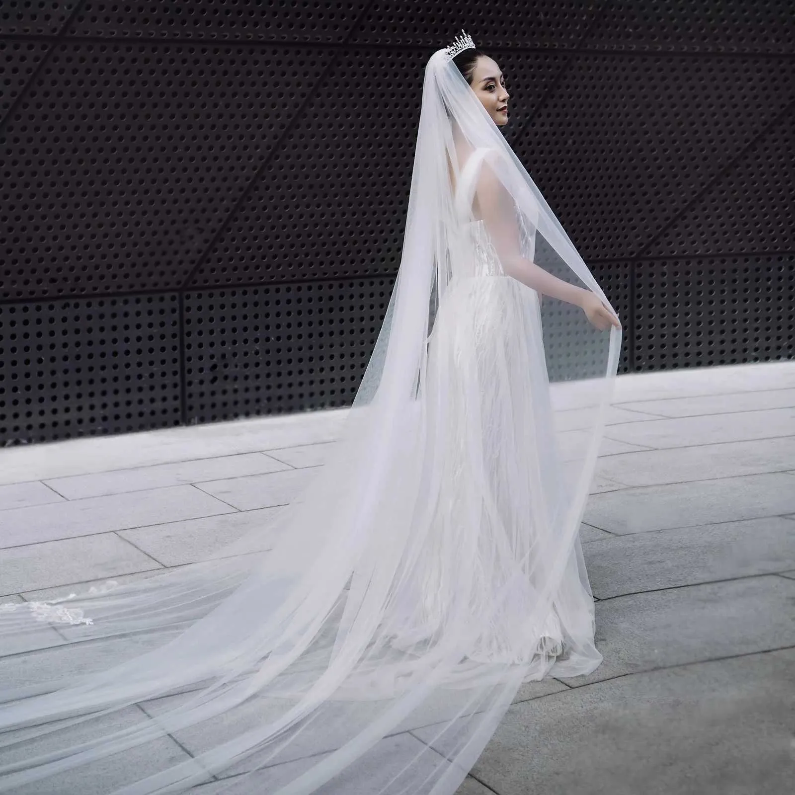 Gioielli per capelli Velo lungo da sposa a cattedrale Veli da sposa a 1 strato Applicazioni in pizzo Bordo Mantilla Accessori da sposa larghi per la sposa_voghion.com