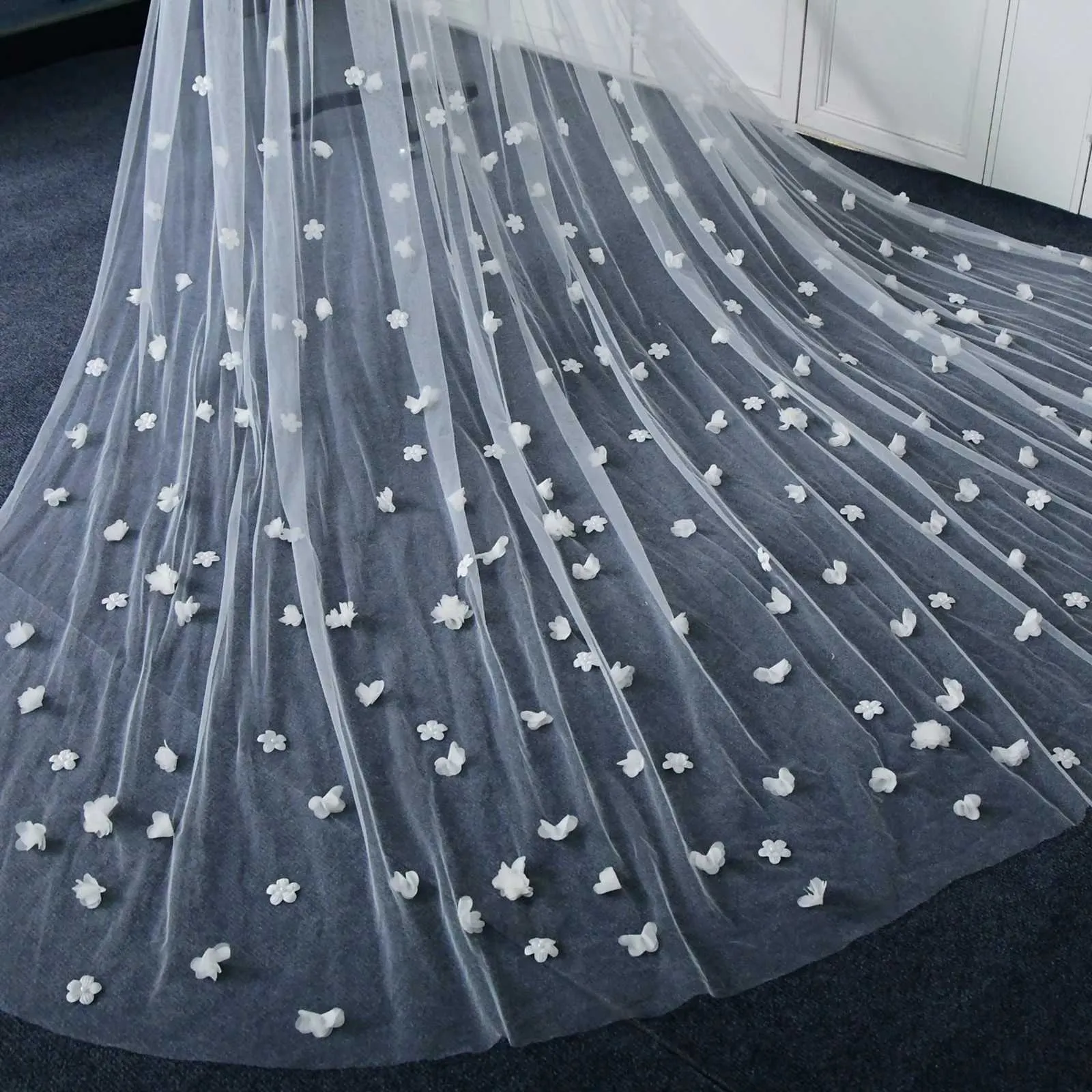 Brautschleier Cape Mit 3d Blumen Und Schulterfreiem Bolero_voghion.com